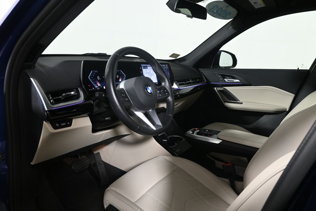 Thumbnail: 2023 BMW X1 - 15