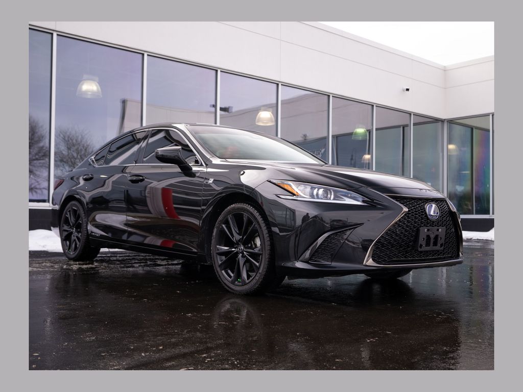 2022 Lexus ES Hybrid 300h F SPORT FWD