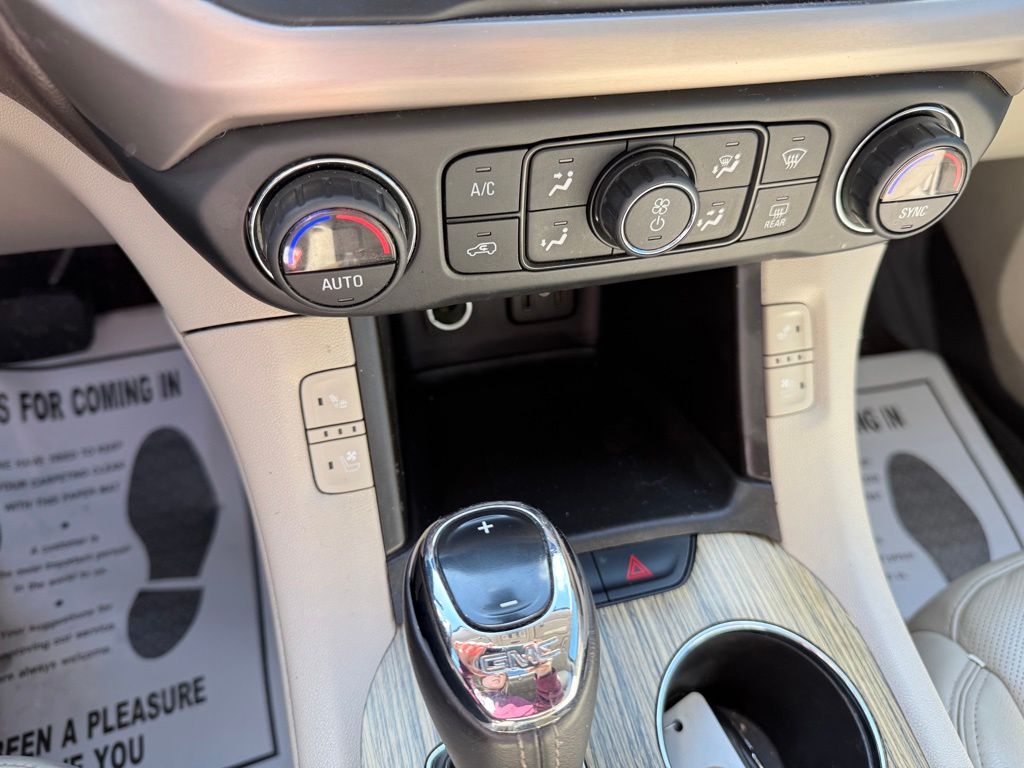 2017 GMC Acadia