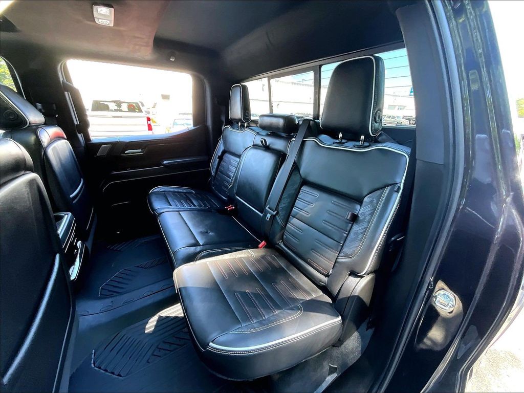 2026 GMC Sierra 1500 — photo 14