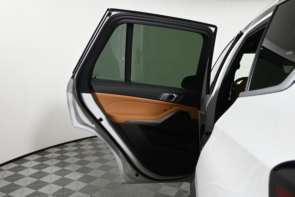 Thumbnail: 2026 BMW X5 - 31