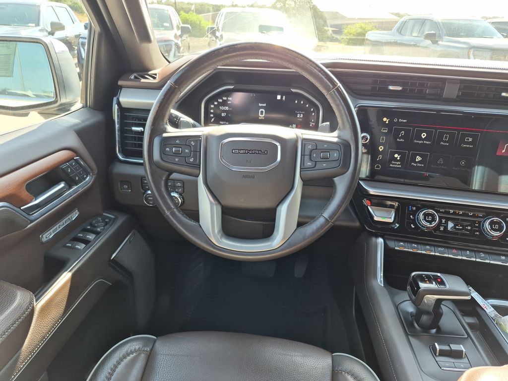 Used 2023 White GMC Denali image 34