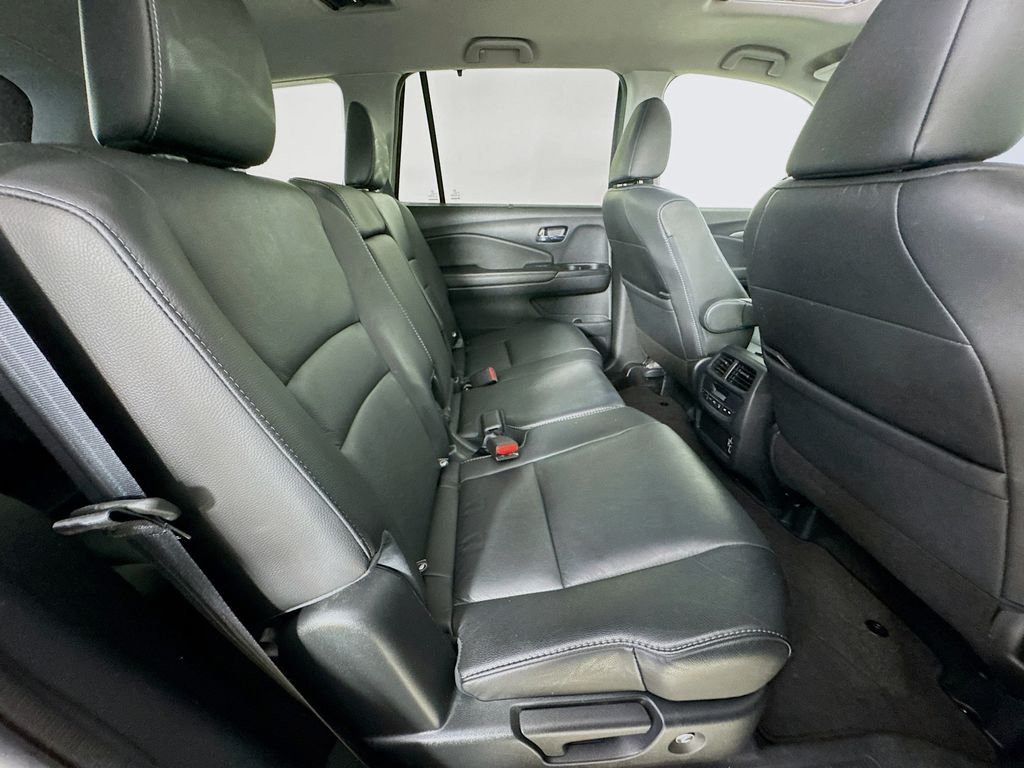 Used Car 2021 Honda Pilot  Special Edition For Sale Under $30,000 In Austin, Texas