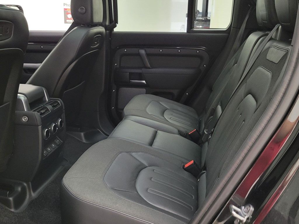 Thumbnail: 2021 Land Rover Defender - 23