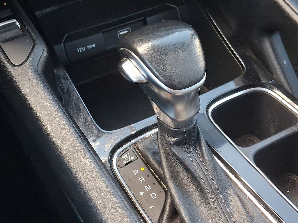 Thumbnail: 2020 Kia Telluride - 17