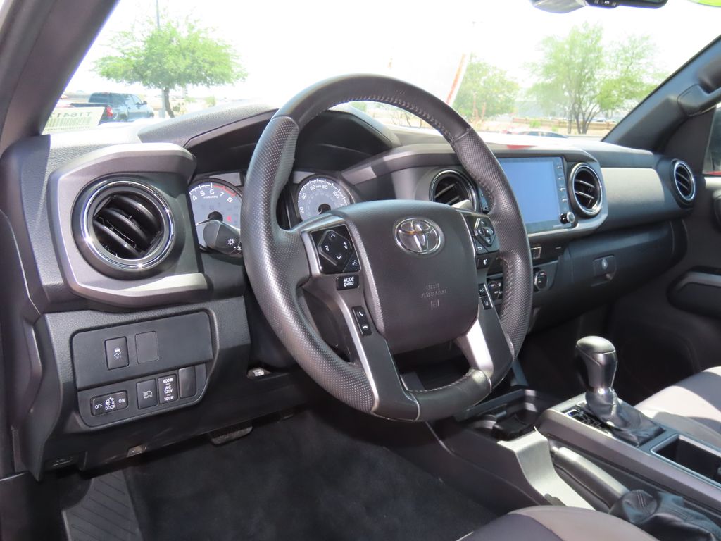 2021 Toyota Tacoma TRD Sport 9
