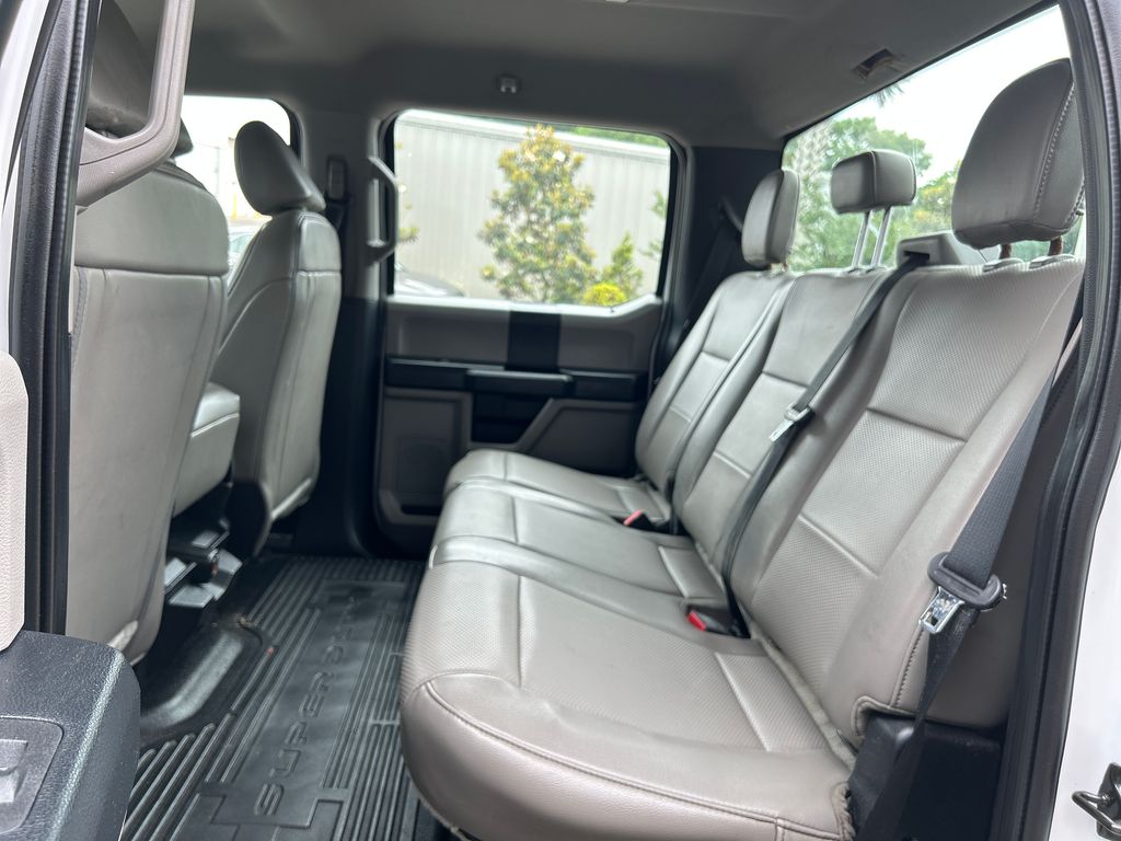 2021 Oxford White Ford Super Duty F-250 SRW XL 4X4 Truck