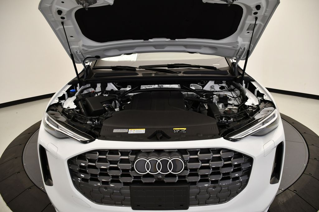 Thumbnail: 2025 Audi Q5 - 12