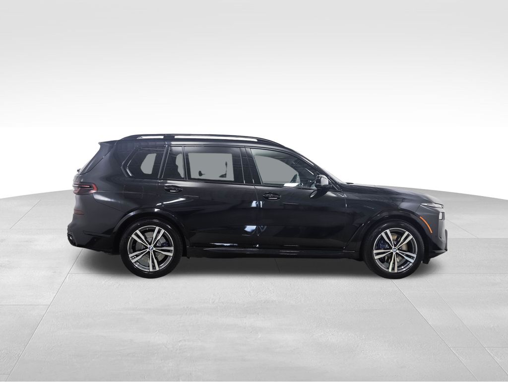 Thumbnail: 2026 BMW X7 - 7