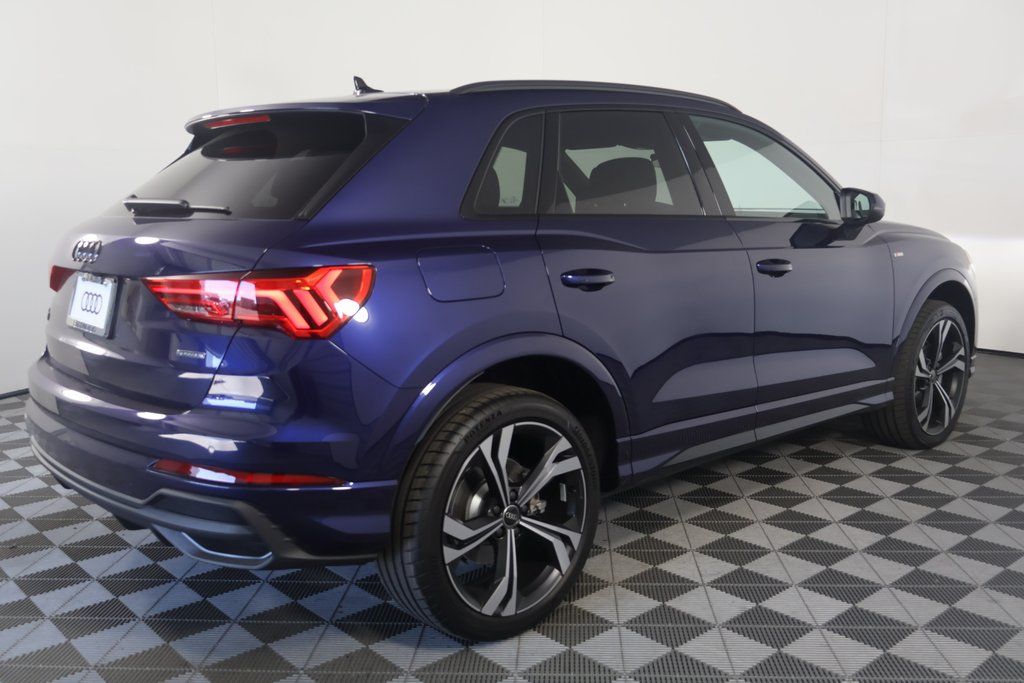 2024 Audi Q3  2