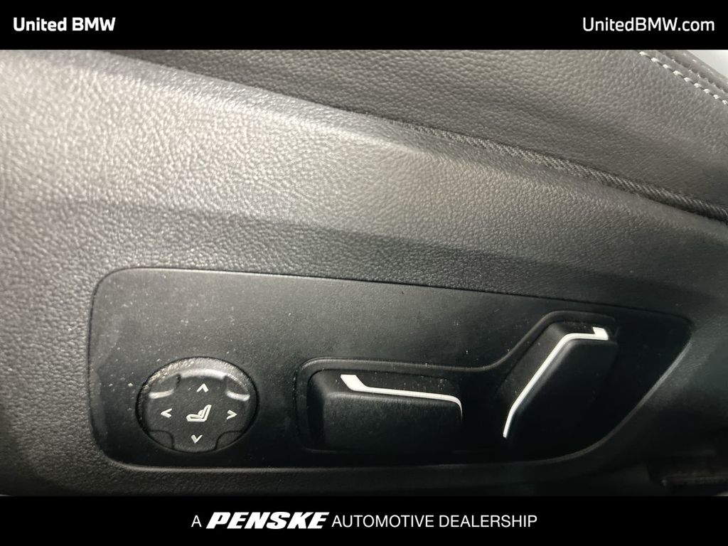 Thumbnail: 2025 BMW 4 Series - 12