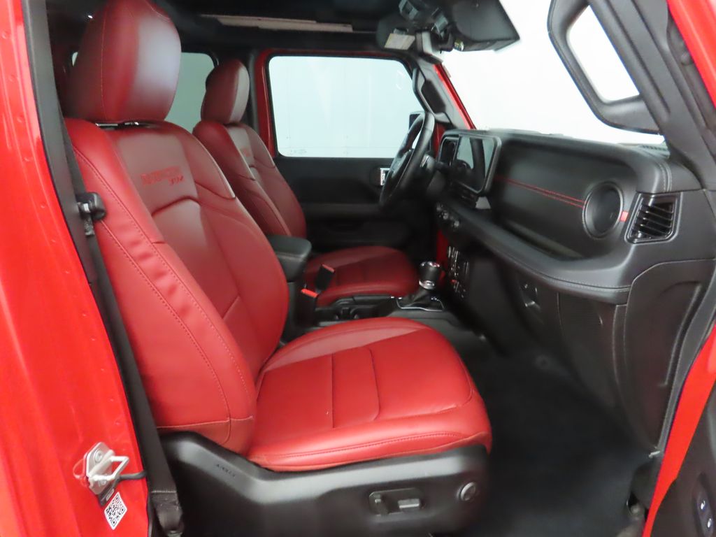 2024 Jeep Wrangler Rubicon 21