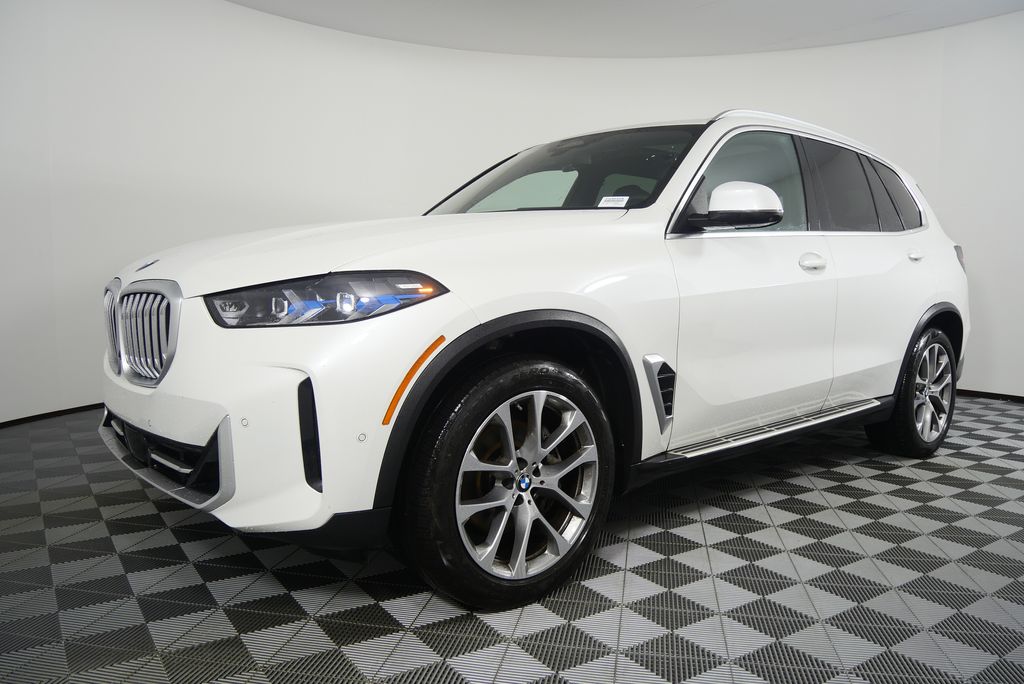 Thumbnail: 2024 BMW X5 - 8
