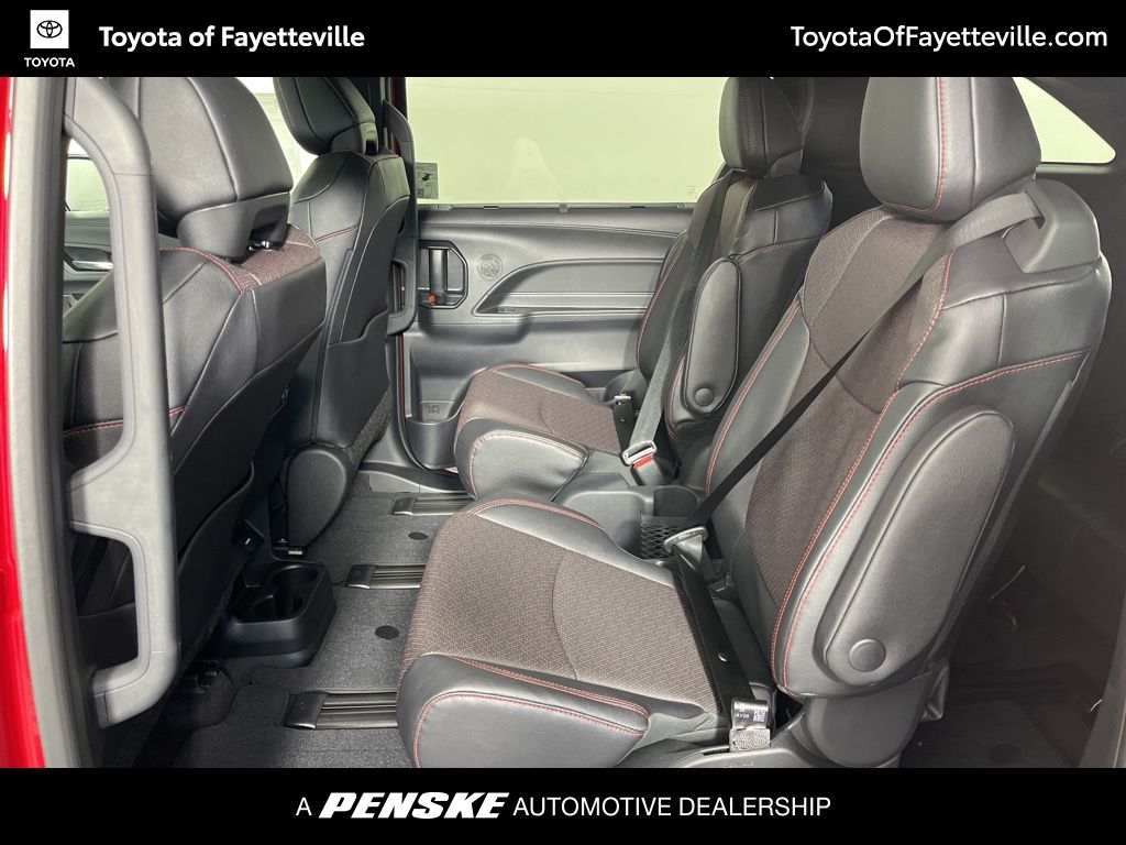 Thumbnail: 2025 Toyota Sienna - 23