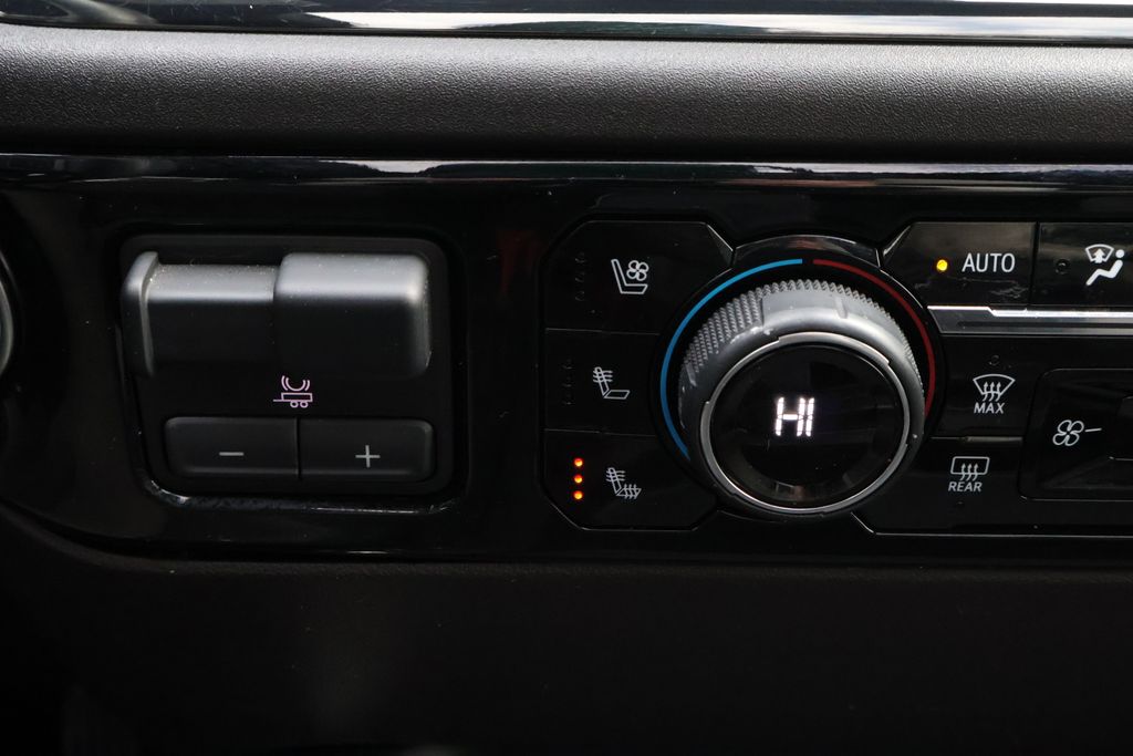 Thumbnail: 2024 Chevrolet Silverado 2500 - 23