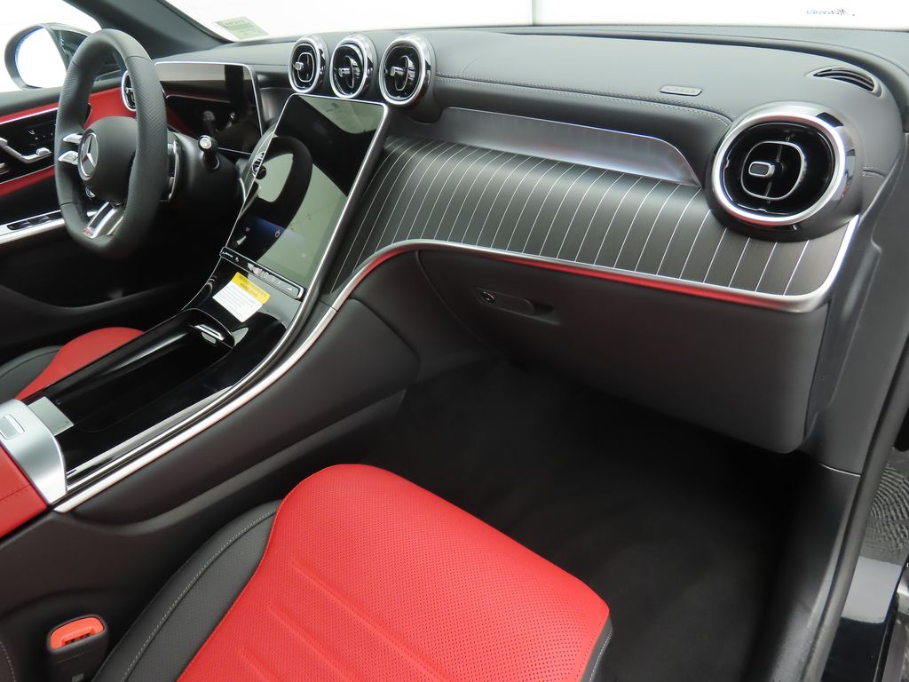 Thumbnail: 2026 Mercedes-Benz GLC - 17