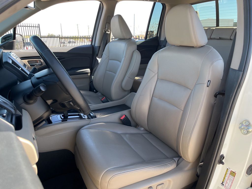 Thumbnail: 2019 Honda Ridgeline - 26