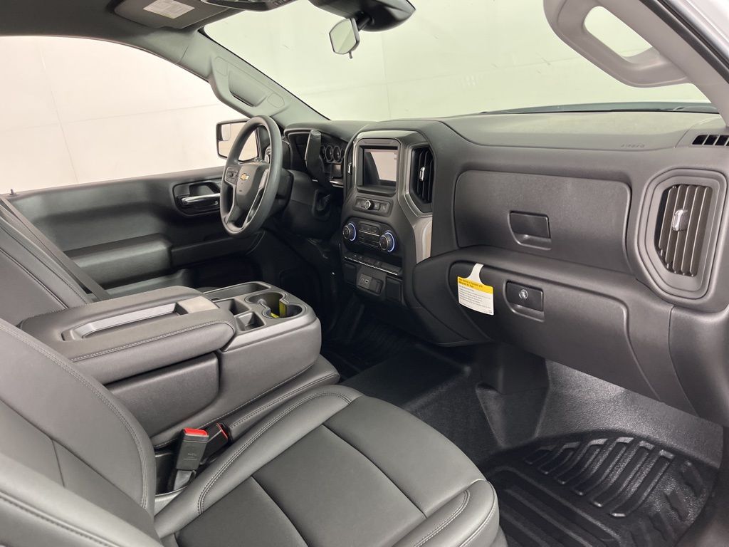 Thumbnail: 2026 Chevrolet Silverado 1500 - 14