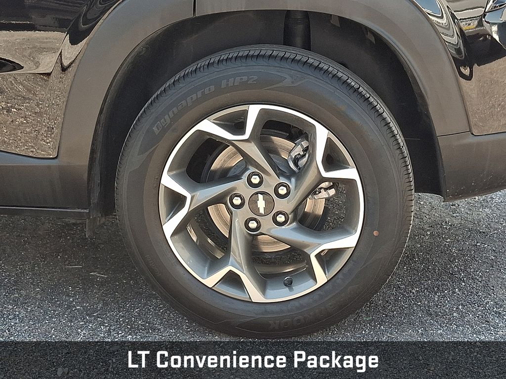 2025 Chevrolet Trax LT Black at Subaru and VW of Moon Township