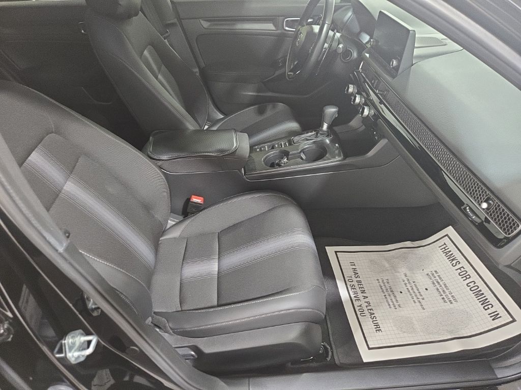 Used 2025  Honda Sport image 22