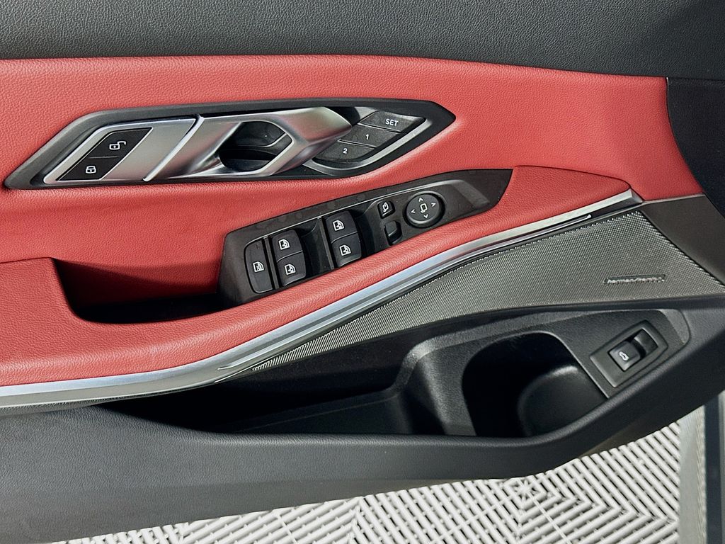 Thumbnail: 2023 BMW 3 Series - 18