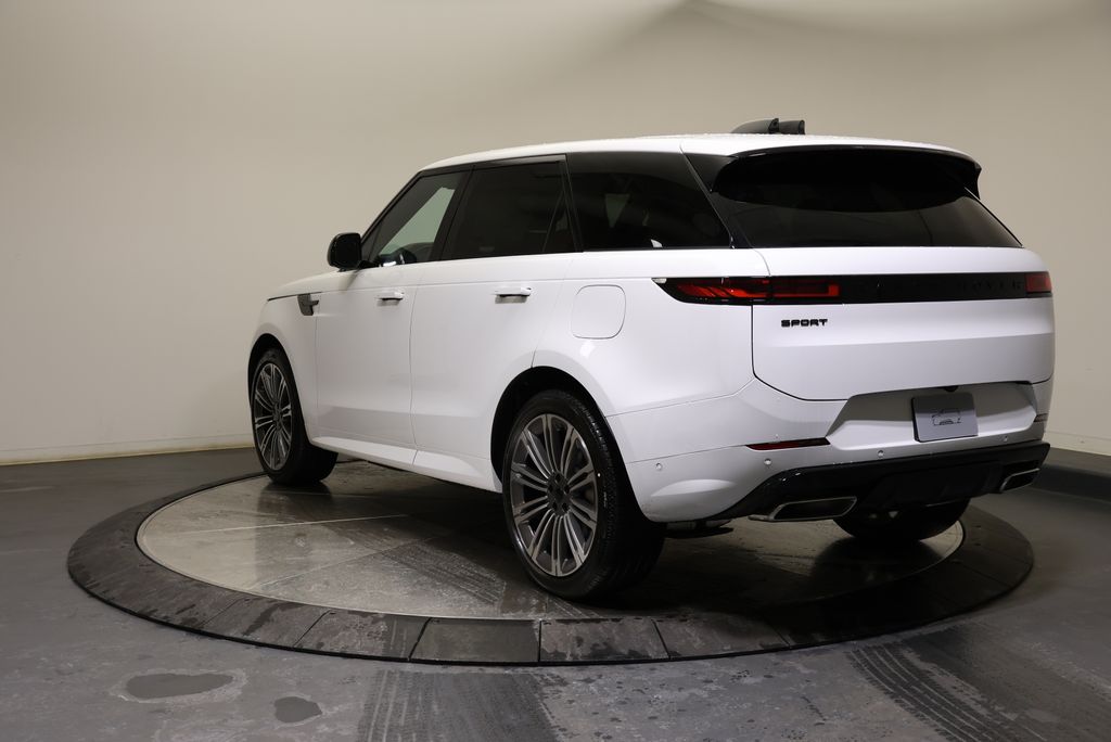 Thumbnail: 2026 Land Rover Range Rover Sport - 3