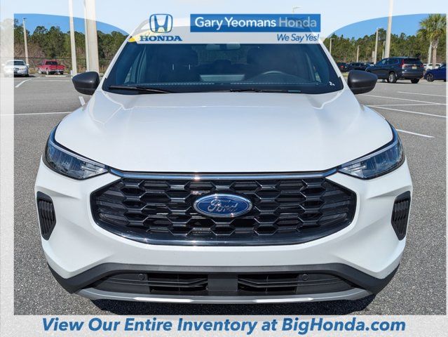 2025 Ford Escape Hybrid