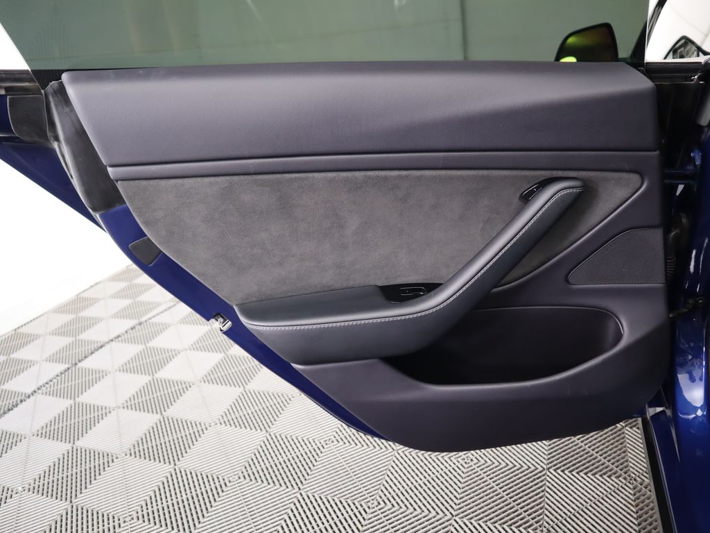 2019 Tesla Model 3 Performance 27