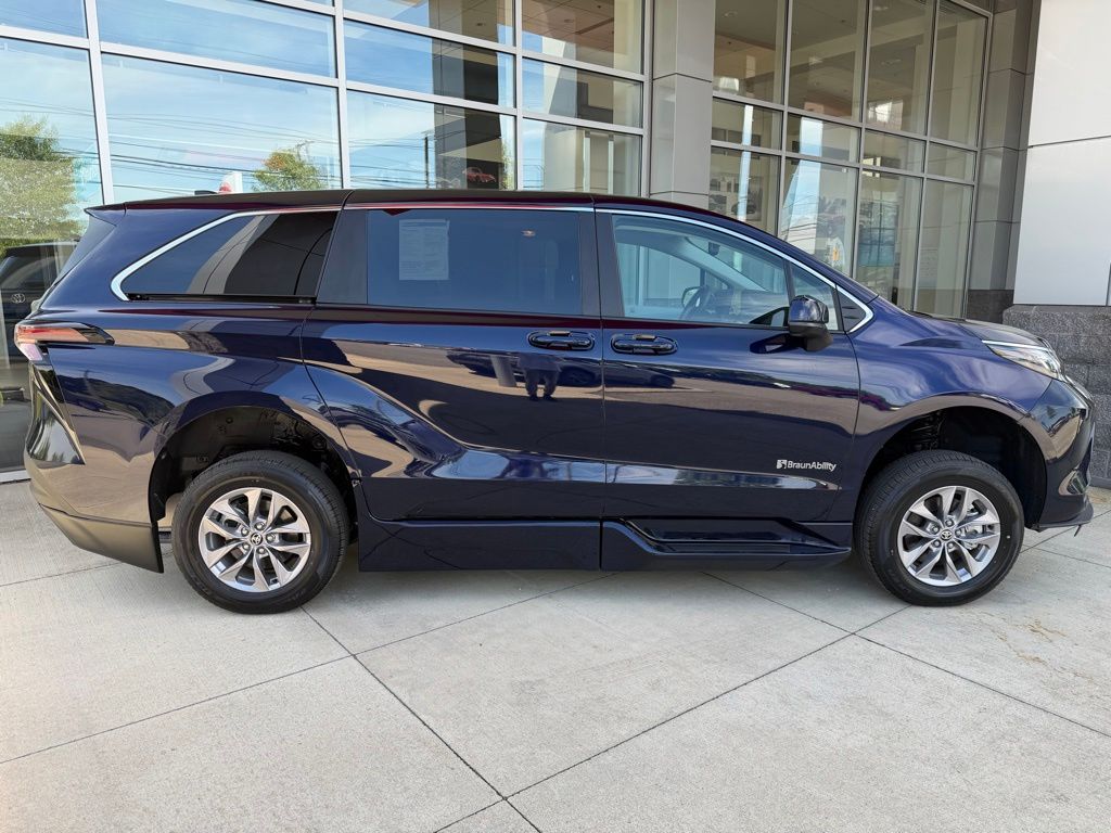 used 2026 Toyota Sienna car, priced at $89,903