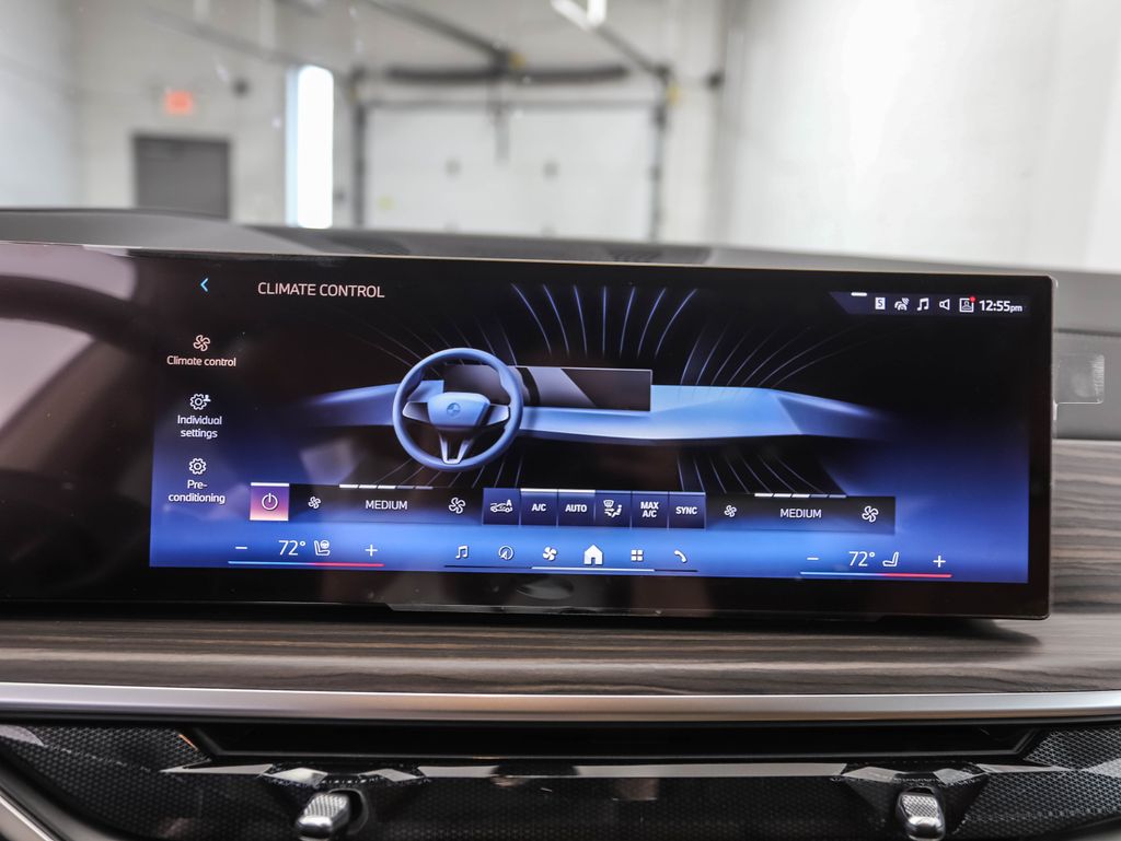 Thumbnail: 2026 BMW X7 - 19