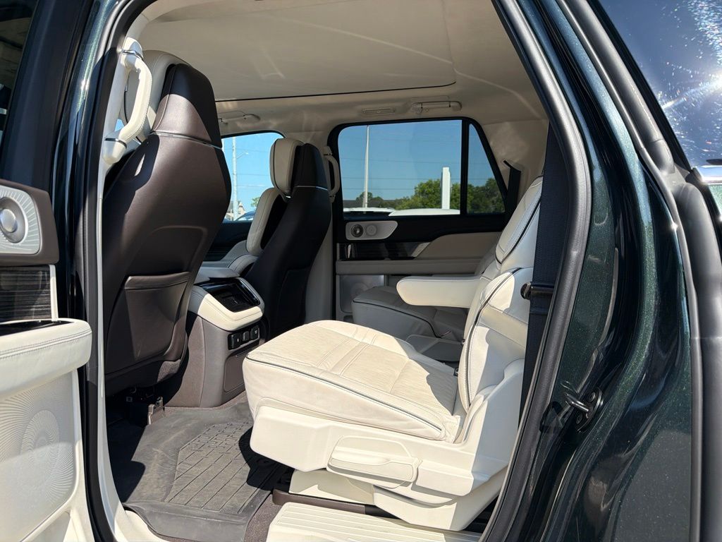 2024 Lincoln Navigator Black Label L