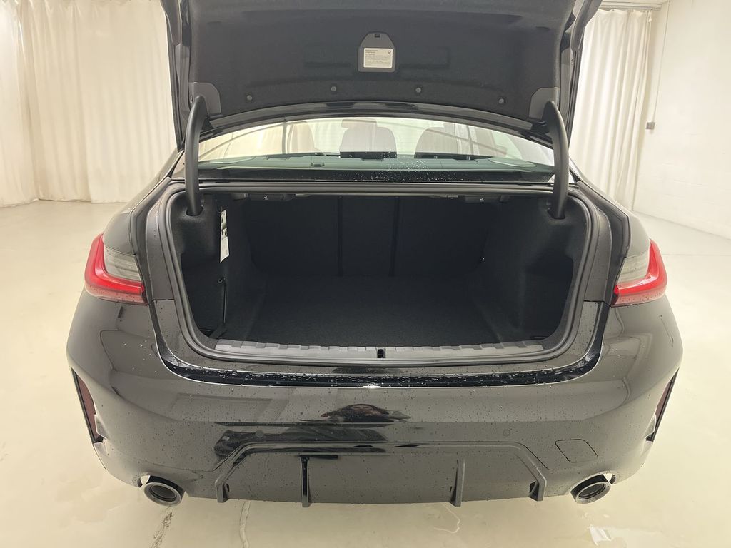 2023 Bmw 330i photo 25