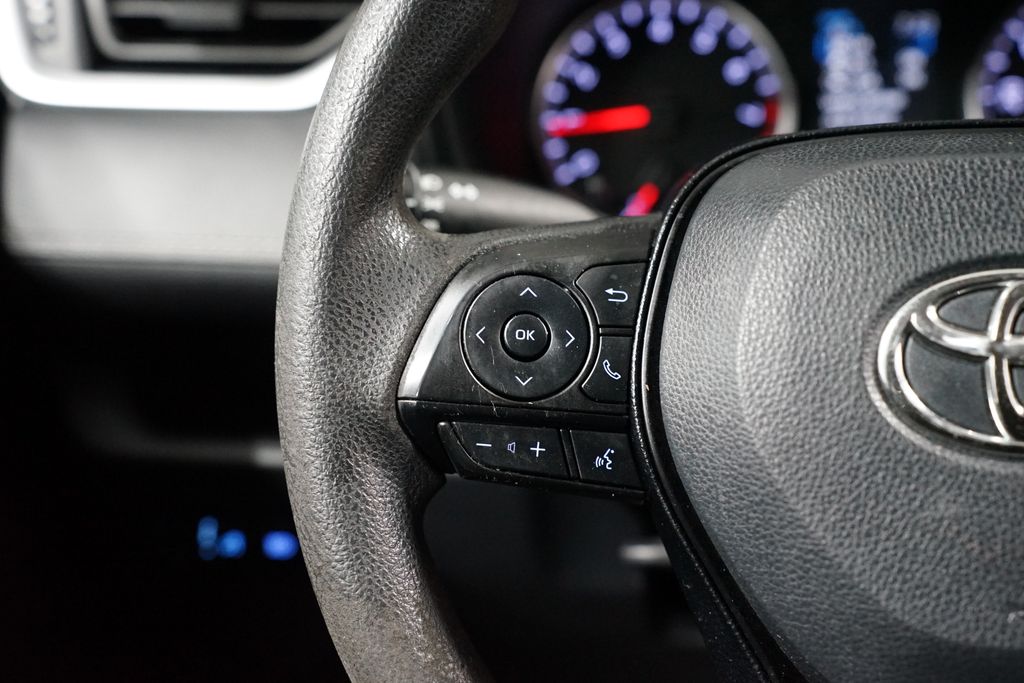 Thumbnail: 2020 Toyota RAV4 - 14