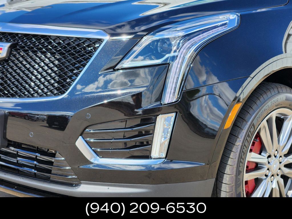 2025 Cadillac XT5 Sport 6