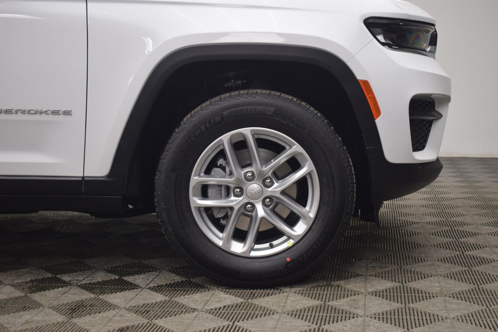 new 2026 Jeep Grand Cherokee car, priced at $38,631