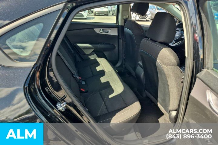 2024 Kia Forte LX photo 18