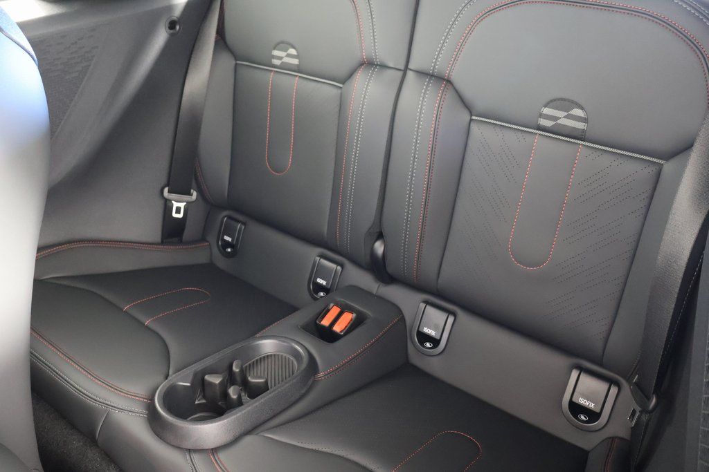 Thumbnail: 2026 MINI Cooper - 8