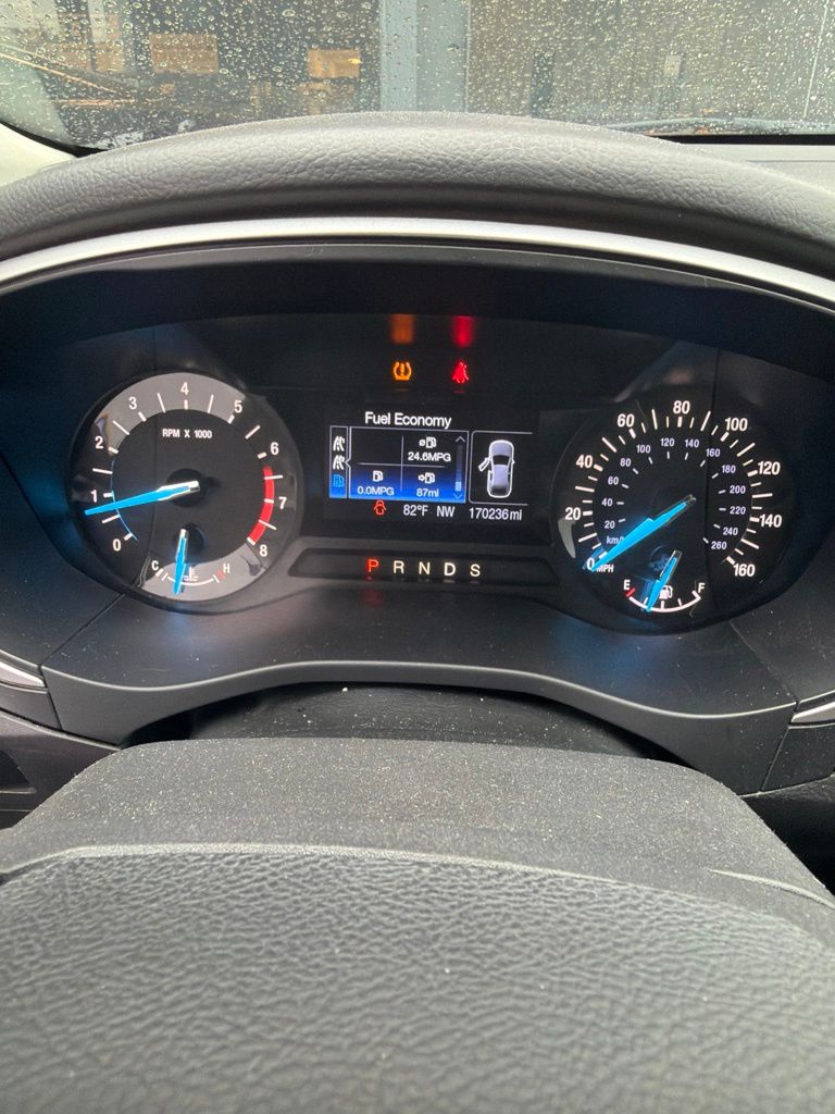 Bordeaux 2013 Ford Fusion Sedan Front-Wheel Drive 6-Speed Automatic