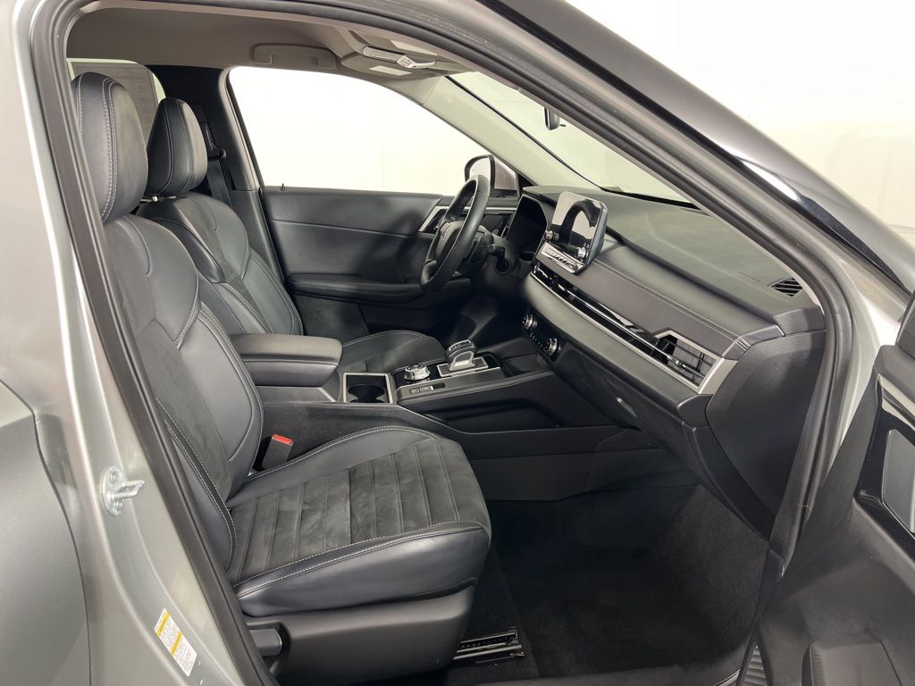 Thumbnail: 2024 Mitsubishi Outlander - 6