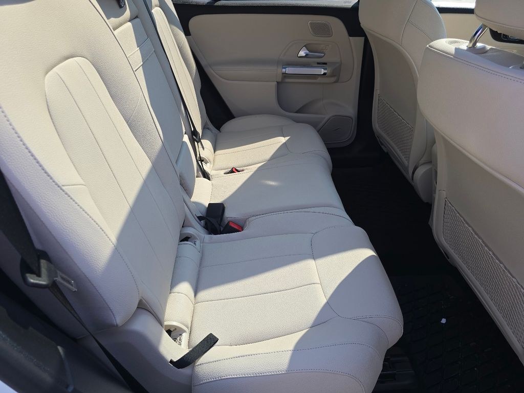 Certified Used 2025 White Mercedes-Benz GLB 250 image 19