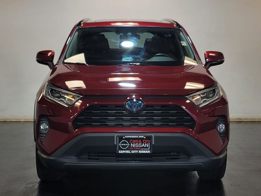 Used 2019 Toyota RAV4 XLE with VIN JTMRWRFV7KD031867 for sale in Kansas City