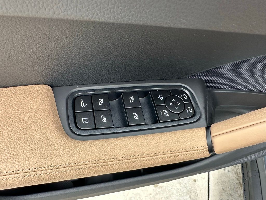 Thumbnail: 2026 Porsche  - 22