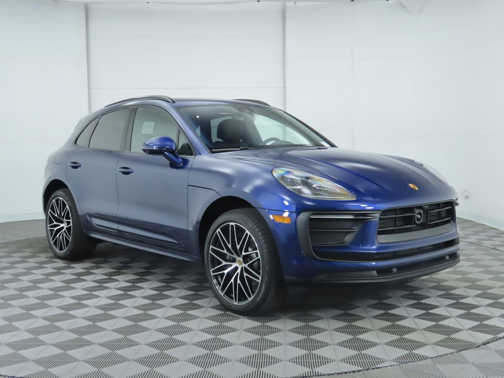 2024 Porsche Macan  3