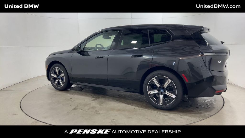 2025 BMW iX xDrive50 6