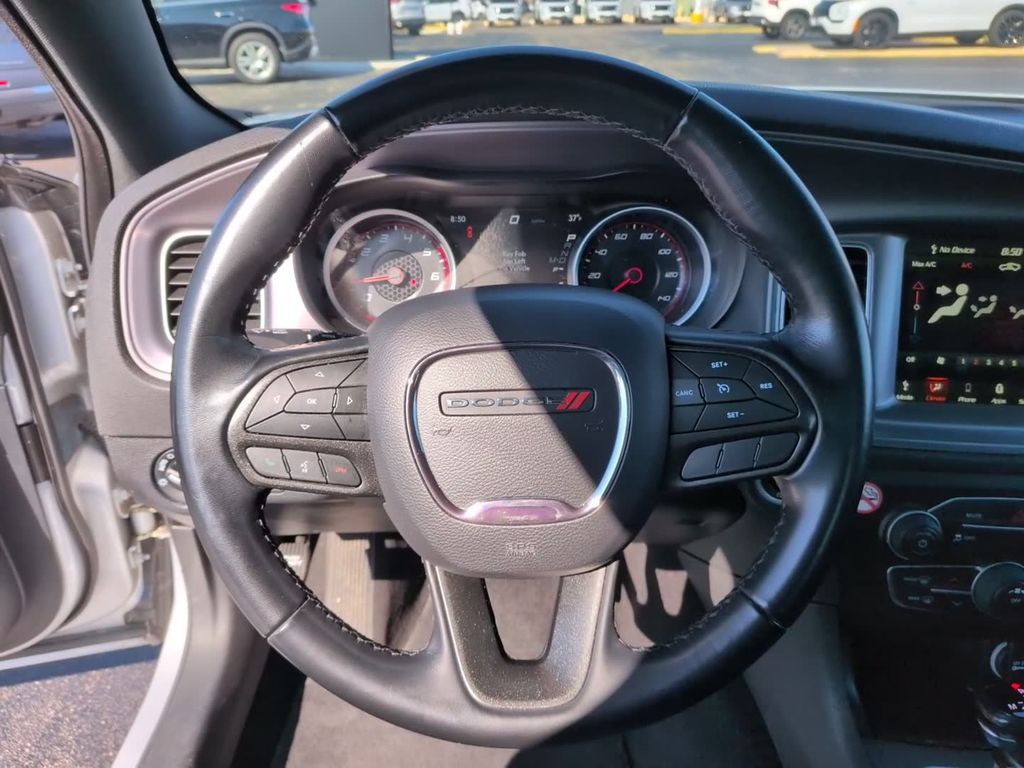 Used 2023 Silver Dodge SXT image 10