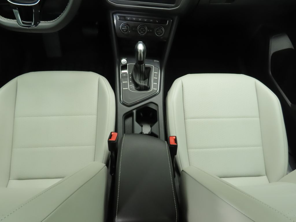 2021 Volkswagen Tiguan 2.0T 16