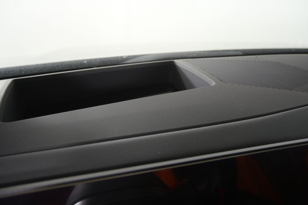 Thumbnail: 2027 BMW M5 - 17