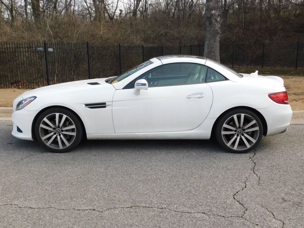 2018 Mercedes-Benz SLC 300 2