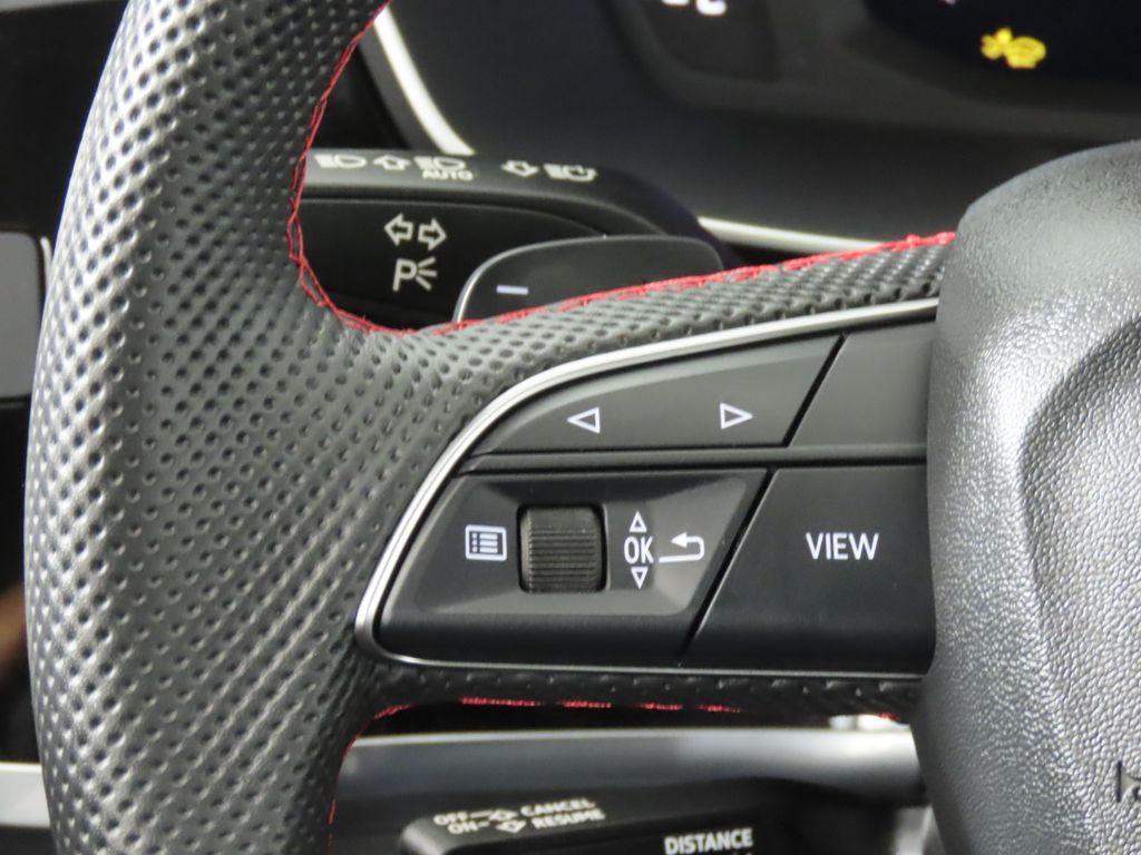 Thumbnail: 2025 Audi Q3 - 17