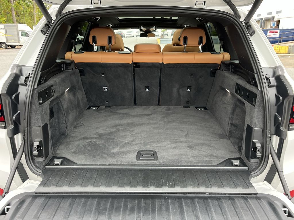 Thumbnail: 2024 BMW X5 - 25